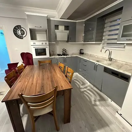 דירה Iron House פאטהיה